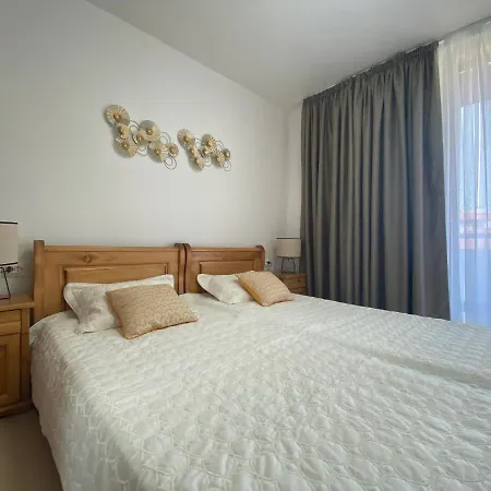 Garden Of Eden M 502 Two Bedroom Διαμέρισμα *