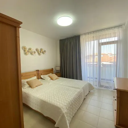 Garden Of Eden M 502 Two Bedroom Διαμέρισμα *